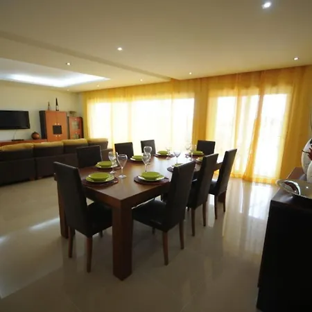 Superb 5 Bedrooms Agobar Tennis Court Walking Distance To ヴィラ *