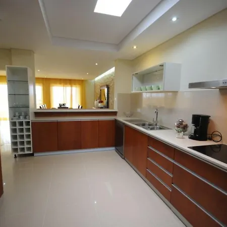 Superb 5 Bedrooms Agobar Tennis Court Esposende